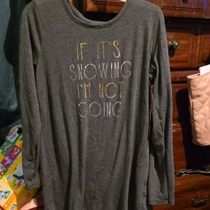 !!. Ladies M Gray Long Sleeve Top with Gold and White Text